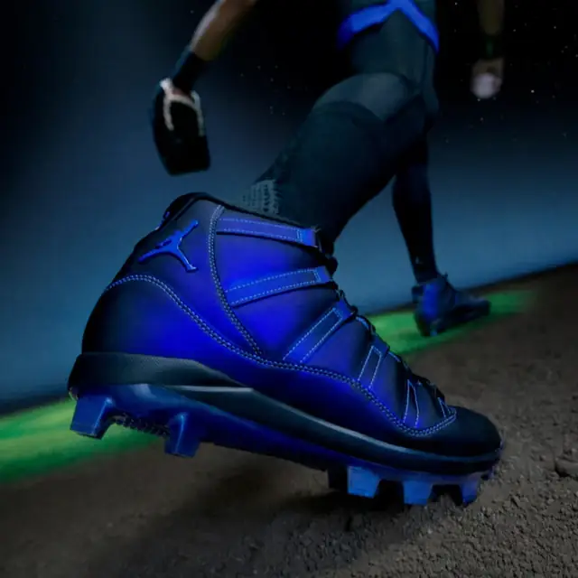 2026年/Air Jordan 11 Retro MCS Space Jam/野球フィールドでの着用写真