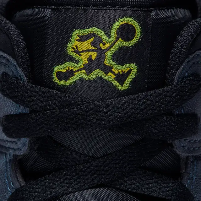 2026年/Air Jordan 1 Mid SE Space Jam/シュータンロゴ